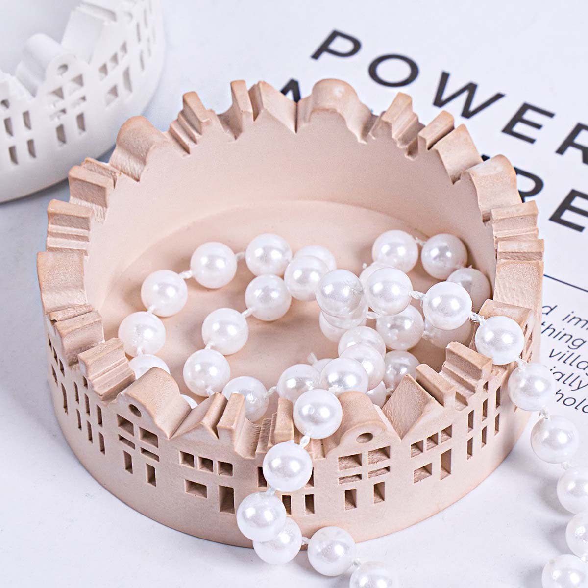 Hollow Round House Candle Hold - огляд і ціна Kraft Box Candle